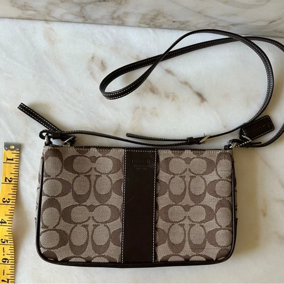 Small Coach Crossbody Bag - Picture 3 of 7